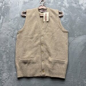 New Old Stock McGregor Royal Clan Cardigan Mens Medium Tan Button Knitted Vest